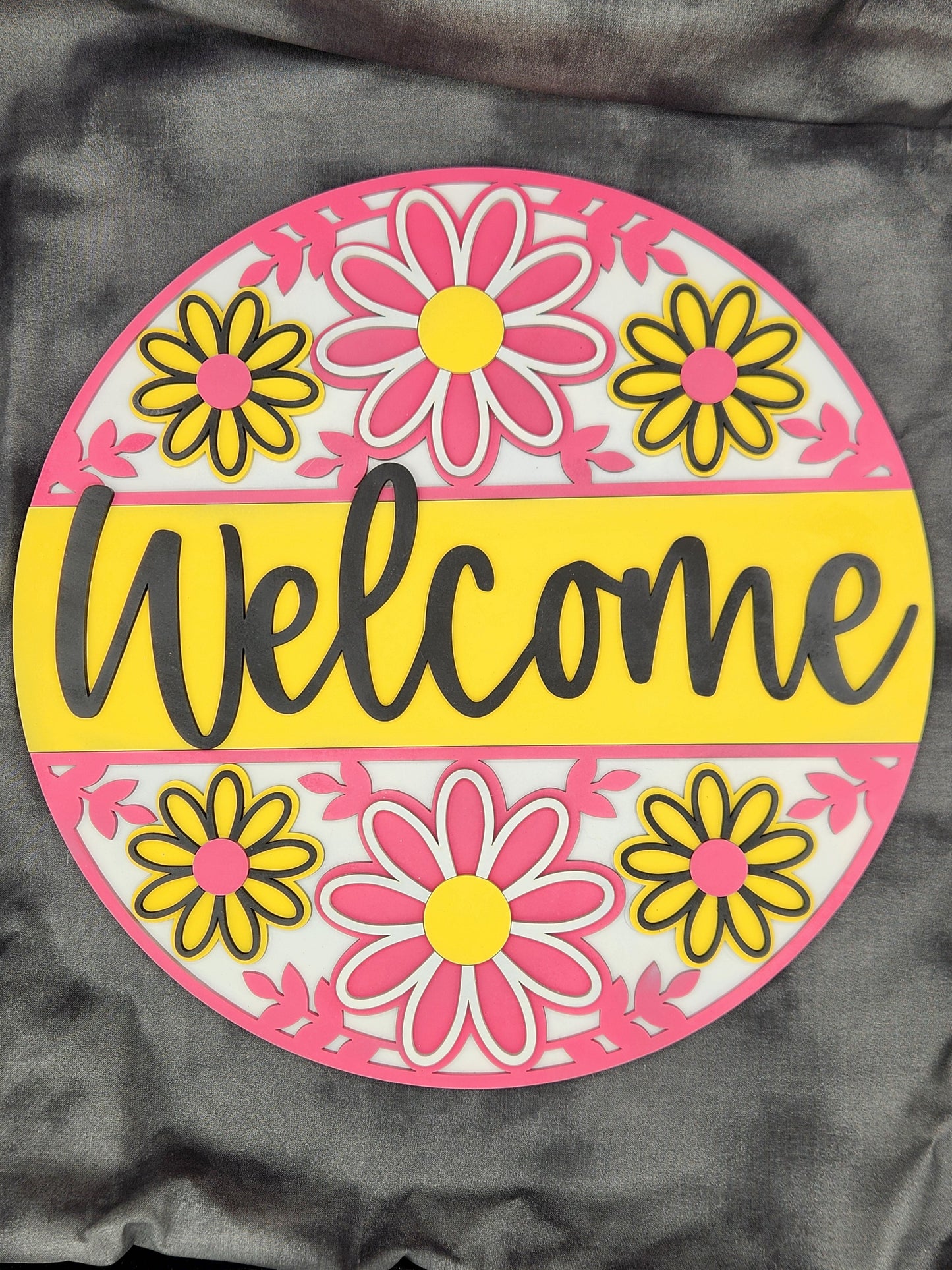 Floral Welcome Round